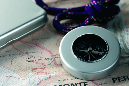 TARGET Klasszikus stílusú iránytű