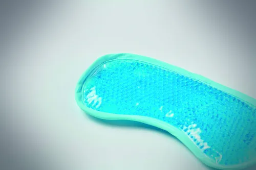 REVEYES Megfordítható hűsítő szemmaszk