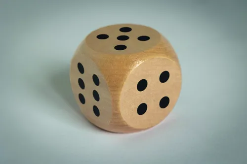 DADO Schima fa dobókocka 5 cm