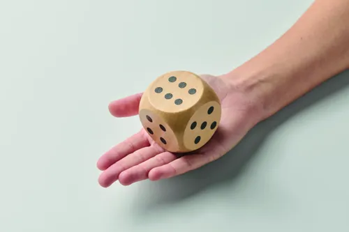 DADO Schima fa dobókocka 5 cm
