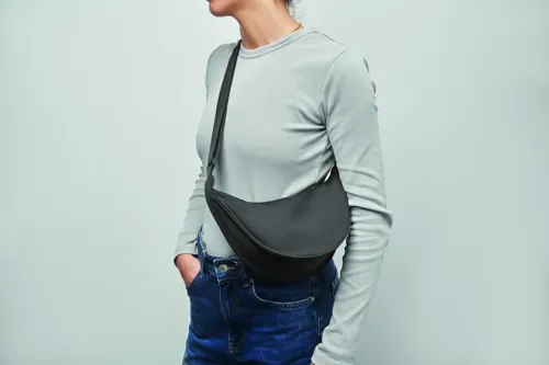 KOROVIN CROSS Félhold táska 400D oxford