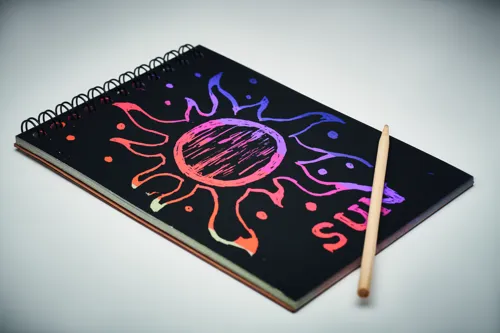 BLACK Gyűrűs képkarcoló füzet