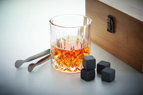 INVERNESS Whisky szett bambusz dobozban