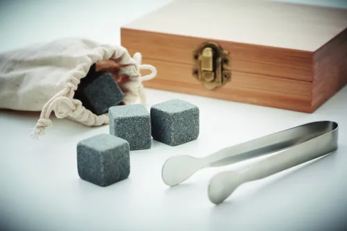 DUNDALK 9 kő jégkocka dobozban